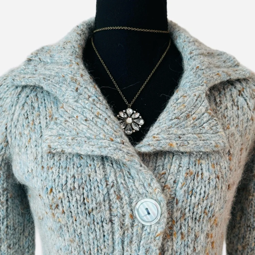 #40 BKE DENIM ~ Speckled Gray and Baby Blue Alpaca Sweater w/Iridescent Buttons